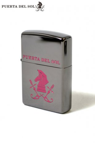 <img class='new_mark_img1' src='https://img.shop-pro.jp/img/new/icons20.gif' style='border:none;display:inline;margin:0px;padding:0px;width:auto;' />PUERTA DEL SOL Zippo Lighter (PINK)