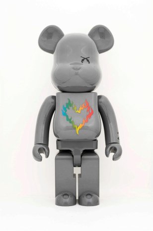 <img class='new_mark_img1' src='https://img.shop-pro.jp/img/new/icons8.gif' style='border:none;display:inline;margin:0px;padding:0px;width:auto;' />roarguns x BE@RBRICK 1000% / LOVE & PEACE roarguns 20th Anniversary Model (GRAY)
