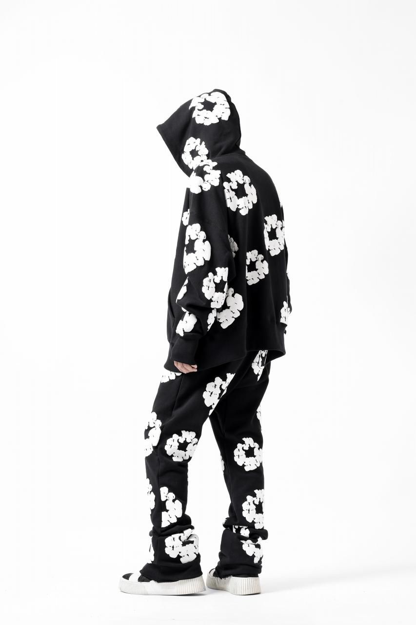 READYMADE x DENIM TEARS COTTON WREATH SWEAT FLARE PANTS READYMADE x DENIM TEARS COTTON WREATH SWEAT FLARE PANTS