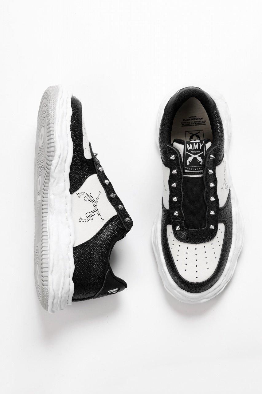 roarguns x MAISON MIHARA YASUHIRO SNEAKER (BLACK x WHITE