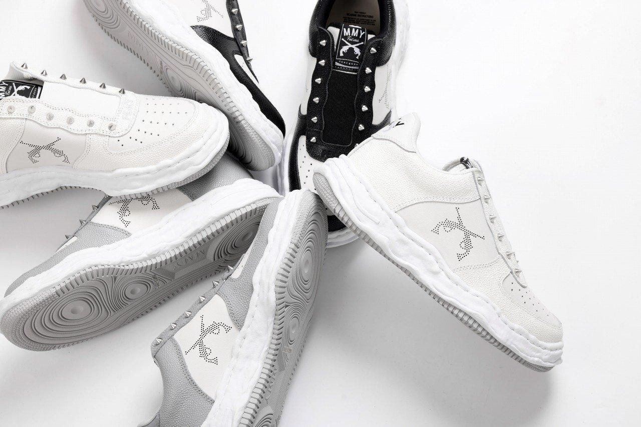 roarguns x MAISON MIHARA YASUHIRO SNEAKER (BLACK x WHITE roarguns x MAISON MIHARA YASUHIRO SNEAKER (BLACK x WHITE