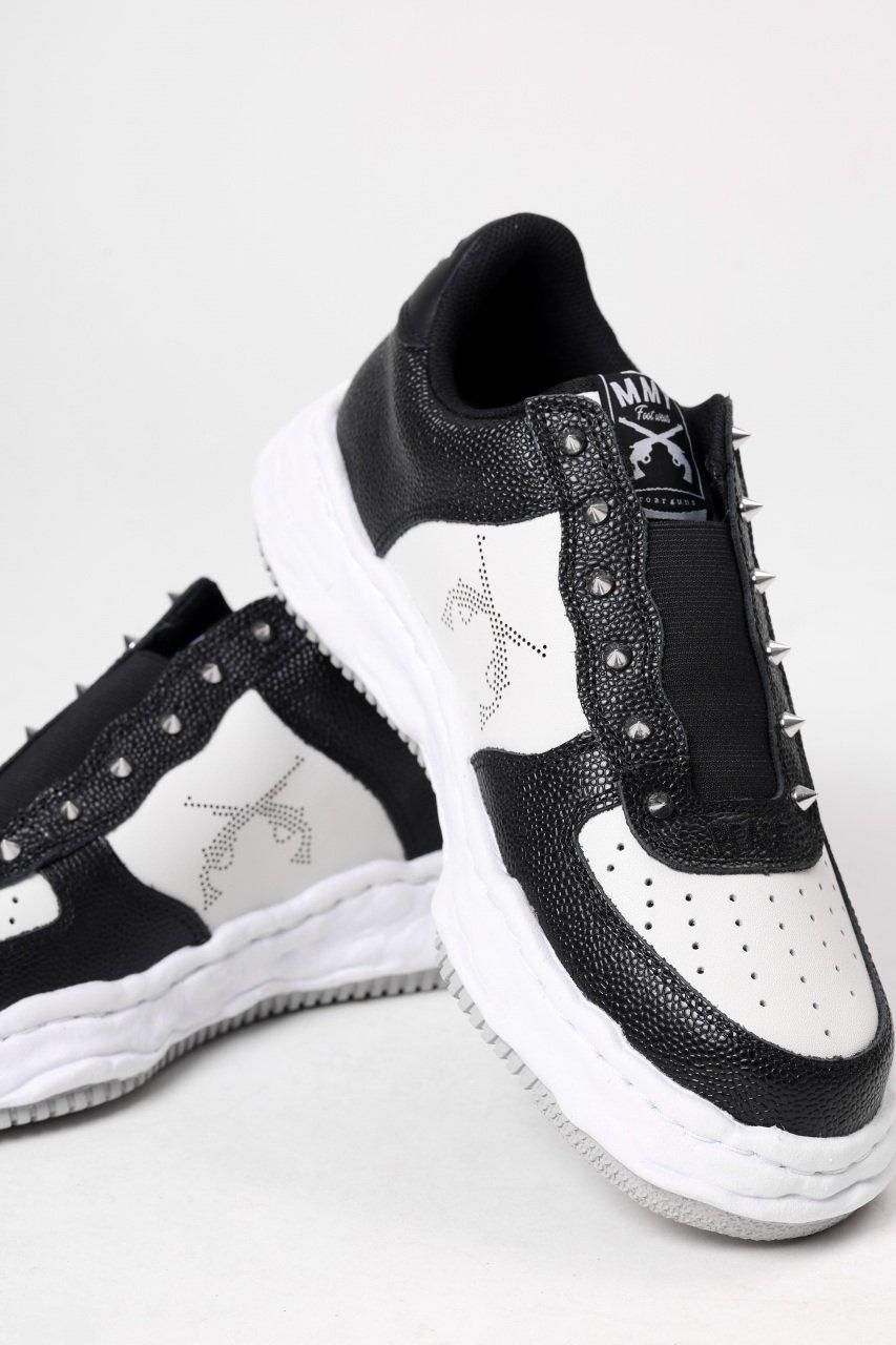 roarguns x MAISON MIHARA YASUHIRO SNEAKER (BLACK x WHITE roarguns x MAISON MIHARA YASUHIRO SNEAKER (BLACK x WHITE