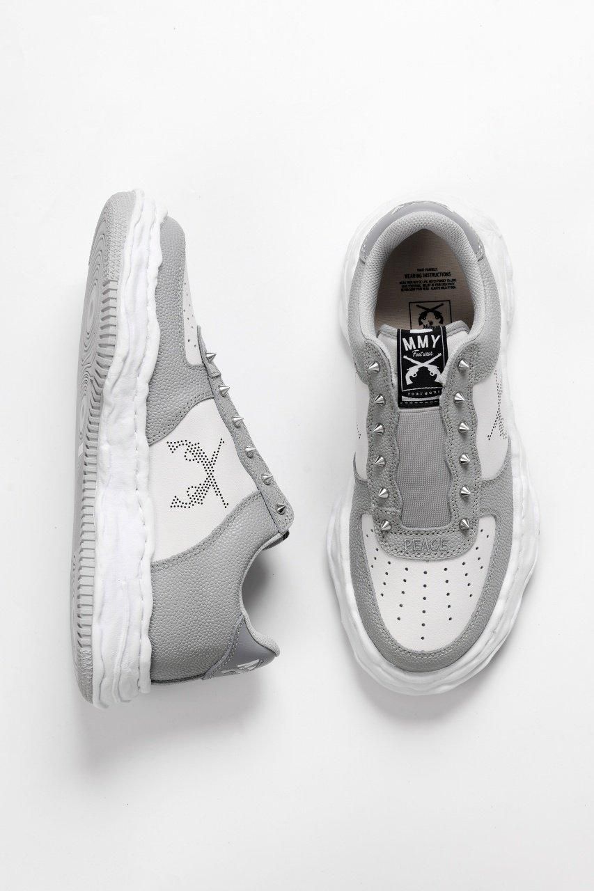 【ご予約品】 SNEAKER YASUHIRO MIHARA MAISON x roarguns (GRAY WHITE)商品 x トップス