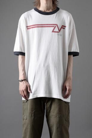 <img class='new_mark_img1' src='https://img.shop-pro.jp/img/new/icons8.gif' style='border:none;display:inline;margin:0px;padding:0px;width:auto;' />READYMADE S/S RINGER T-SHIRT (WHITE)