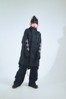 <img class='new_mark_img1' src='https://img.shop-pro.jp/img/new/icons5.gif' style='border:none;display:inline;margin:0px;padding:0px;width:auto;' />MEIMU Printed Spring Coat