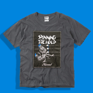 <img class='new_mark_img1' src='https://img.shop-pro.jp/img/new/icons15.gif' style='border:none;display:inline;margin:0px;padding:0px;width:auto;' />SPINING TOE HOLD Tshirt