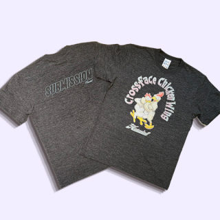 <img class='new_mark_img1' src='https://img.shop-pro.jp/img/new/icons15.gif' style='border:none;display:inline;margin:0px;padding:0px;width:auto;' />CROSSFACE CHICKEN WING Tshirt