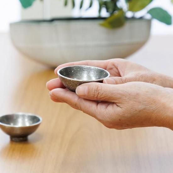 蒔絵　鶴 松紋　丸形黒塗菓子器　共箱　高杯 marubon_24_fuji_8.jpg