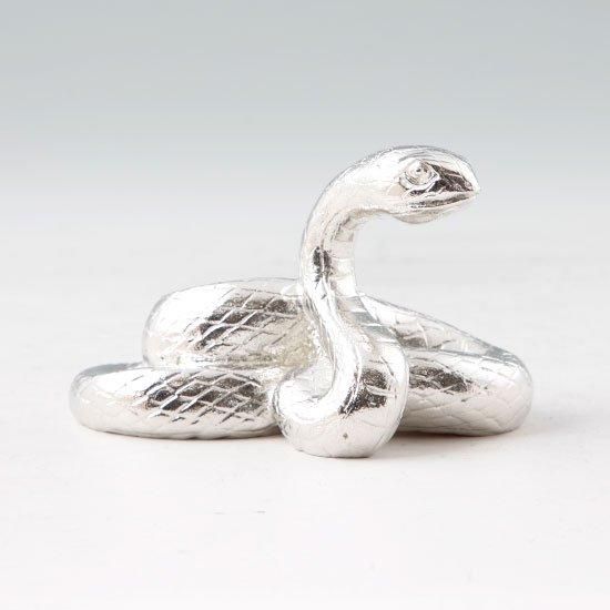 錫 置物 干支 白へび（巳） -SUBARU- 白加工 [No.186B-6-1]｜薩摩錫器