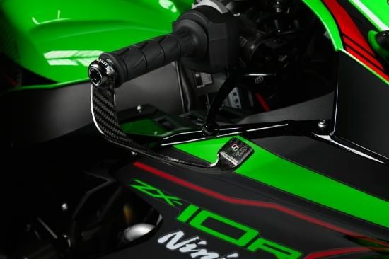 レバープロテクション カーボン