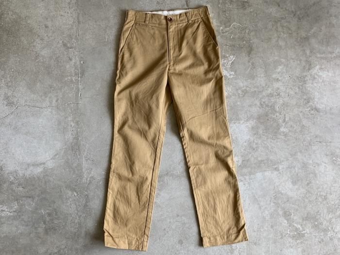 standard chino pants / KHAKI