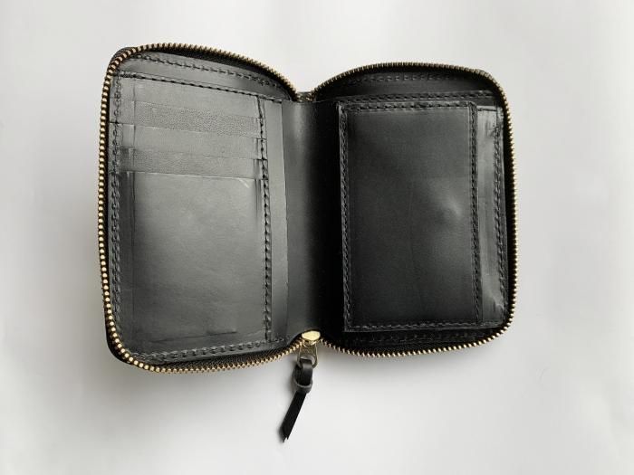 middleミドル〉ジップミディアムウォレット/ブラック