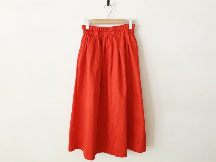chino long skirt / RED