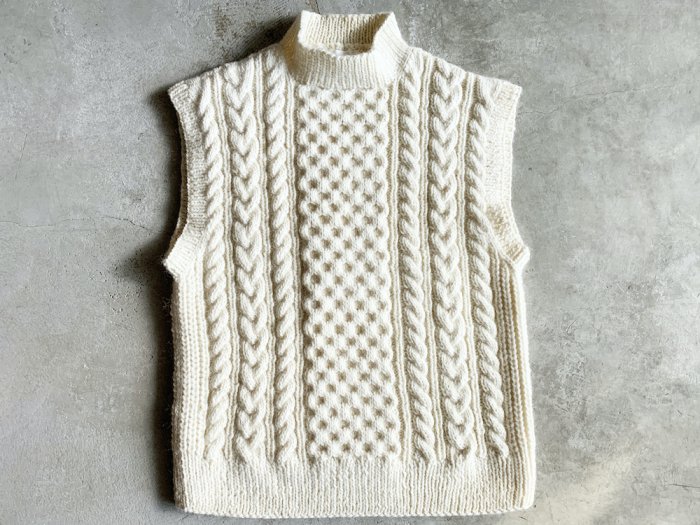 high necked aran knit vest / NATURAL