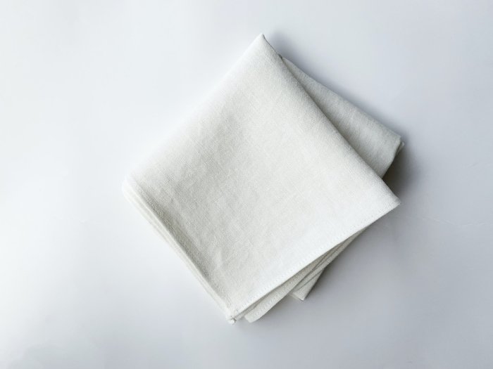 plain linen handkerchief  / WHITE
