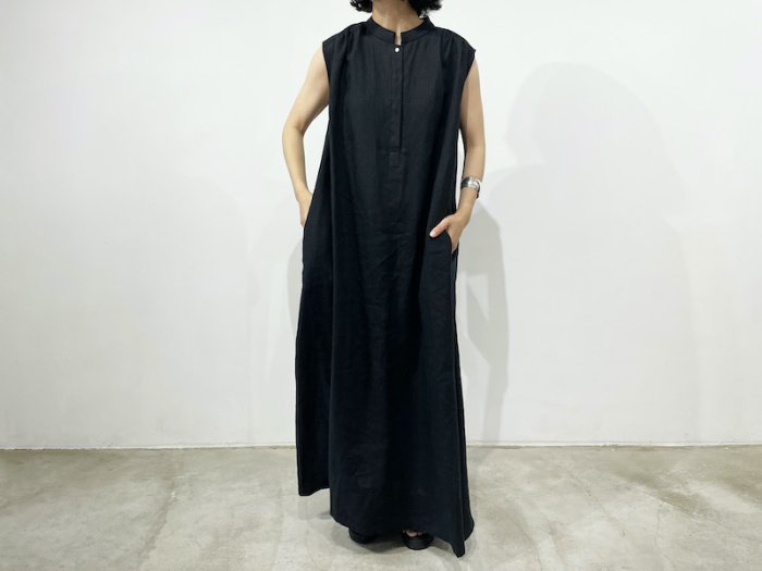 linen sleeveless one-piece / BLACK