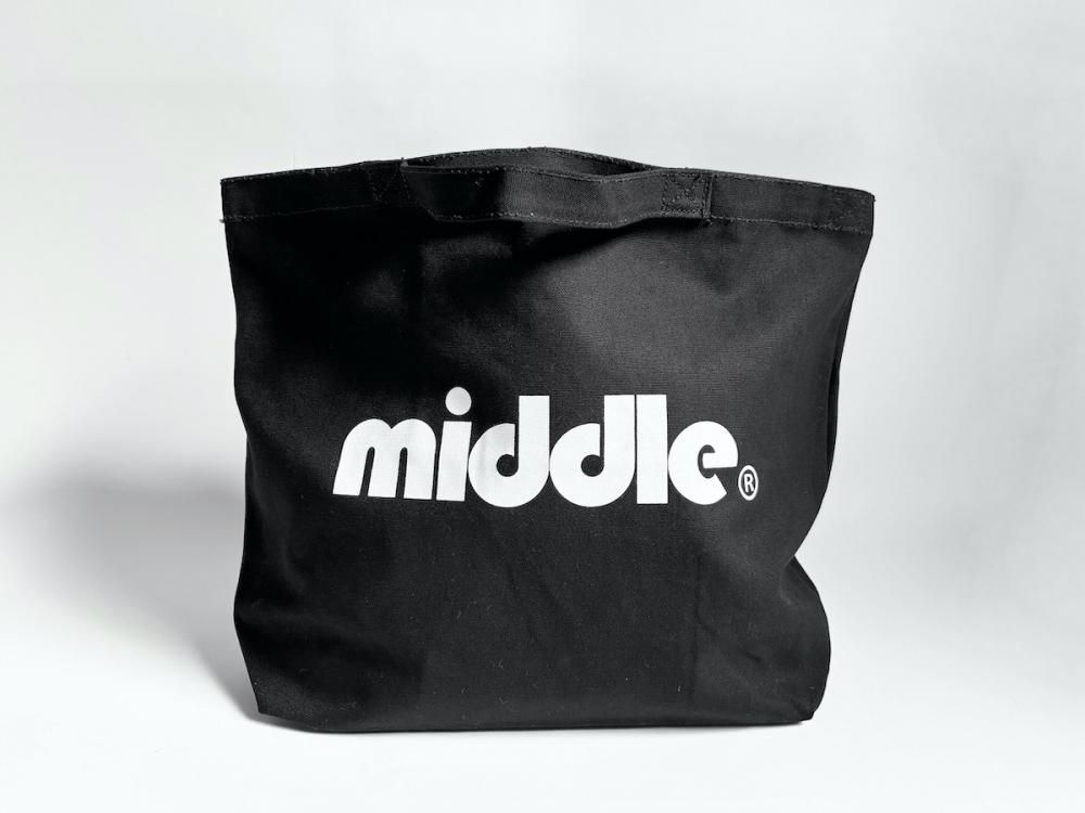 <img class='new_mark_img1' src='https://img.shop-pro.jp/img/new/icons8.gif' style='border:none;display:inline;margin:0px;padding:0px;width:auto;' />upcycled tote bag