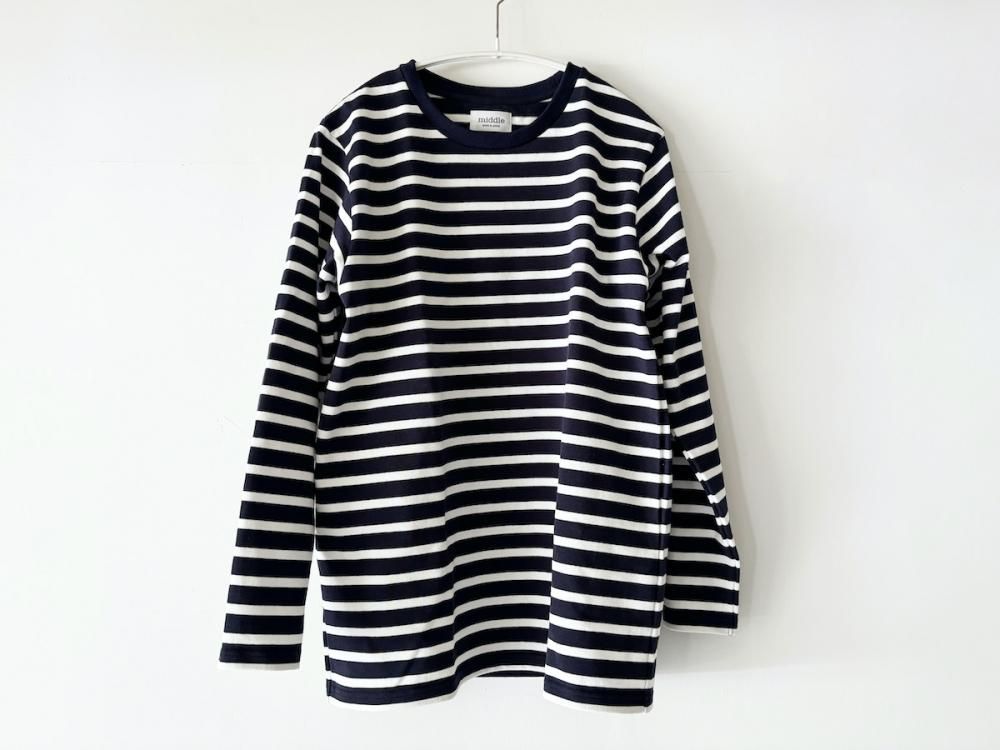 <img class='new_mark_img1' src='https://img.shop-pro.jp/img/new/icons8.gif' style='border:none;display:inline;margin:0px;padding:0px;width:auto;' />border long sleeve t-shirt / NAVY