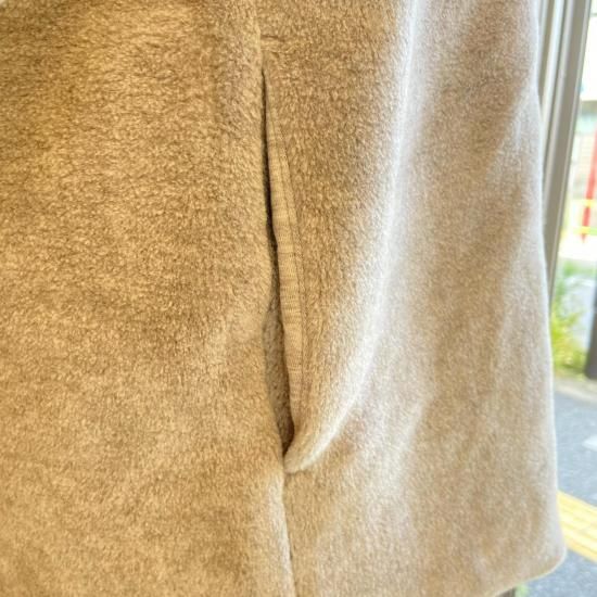 プリスティン フェイクファーノーカラージレ オフホワイト　オーガニックコットン ヤクフェイクファーノーカラージレ / オーガニックコットン – PRISTINE