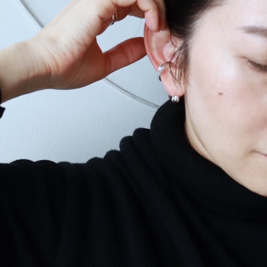 neutral（ニュートラル）強さとおおらかさのかたち 石ころピアス