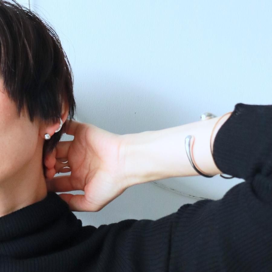 neutral(ニュートラル)強さとおおらかさのかたち 石ころピアス neutral(ニュートラル)強さとおおらかさのかたち 石ころピアス