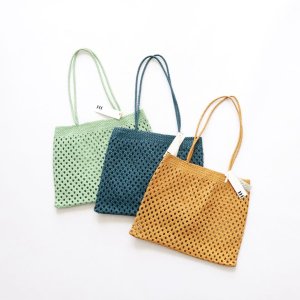 <img class='new_mark_img1' src='https://img.shop-pro.jp/img/new/icons13.gif' style='border:none;display:inline;margin:0px;padding:0px;width:auto;' />warang wayan morocco /  leather mesh bag M(3color)
