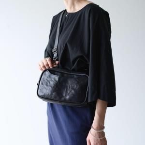 <img class='new_mark_img1' src='https://img.shop-pro.jp/img/new/icons13.gif' style='border:none;display:inline;margin:0px;padding:0px;width:auto;' /> ViN / WzipShoulder S