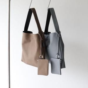 <img class='new_mark_img1' src='https://img.shop-pro.jp/img/new/icons13.gif' style='border:none;display:inline;margin:0px;padding:0px;width:auto;' /> ViN / Reversible Shoulder M(2color)