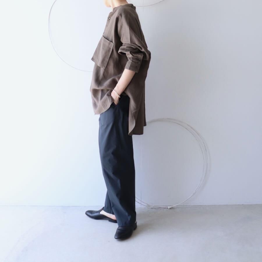 美品 2021SS ユニバーサルティシュ UNIVERSAL TISSU トリプルワッシャーリネンバンドカラーシャツ/ベージュ ブラウス【2400013529433】 UNIVERSAL TISSU（ユニヴァーサルティシュ）トリプルワッシャー