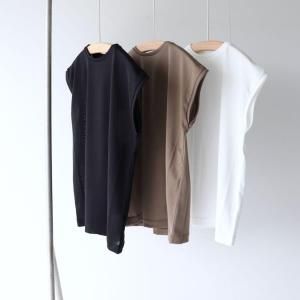 <img class='new_mark_img1' src='https://img.shop-pro.jp/img/new/icons13.gif' style='border:none;display:inline;margin:0px;padding:0px;width:auto;' />Veritecoeur / N/S PULLOVER(3color)
