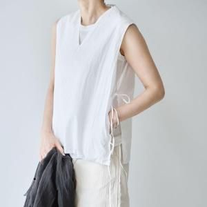 <img class='new_mark_img1' src='https://img.shop-pro.jp/img/new/icons13.gif' style='border:none;display:inline;margin:0px;padding:0px;width:auto;' />holk / parper cross vest(3color)