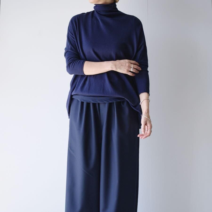 新品　Veritecoeur ヴェリテクール クルーネックニット ブラック Veritecoeur｜クルーネックニット VCK-232 - Véritécoeur