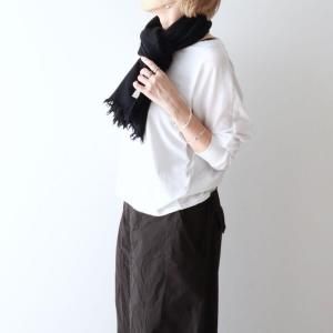 <img class='new_mark_img1' src='https://img.shop-pro.jp/img/new/icons13.gif' style='border:none;display:inline;margin:0px;padding:0px;width:auto;' /> LOCALLY / thin short muffler 2025