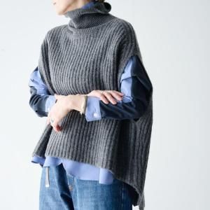 OLTA DESIGNS / Turtleneck poncho(2color)