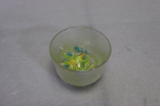 工芸ガラス <span>( Craft Glass )</span> 金彩台付 ぐいのみ  緑