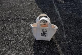 Cloveru / BASIC DOG MINI TOTE (Dog White)