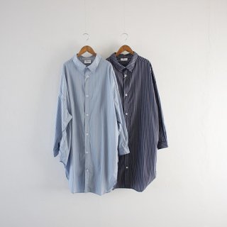 <img class='new_mark_img1' src='https://img.shop-pro.jp/img/new/icons20.gif' style='border:none;display:inline;margin:0px;padding:0px;width:auto;' />Yarmo_WOMEN'S  Oversized Shirt (2 COLORS)