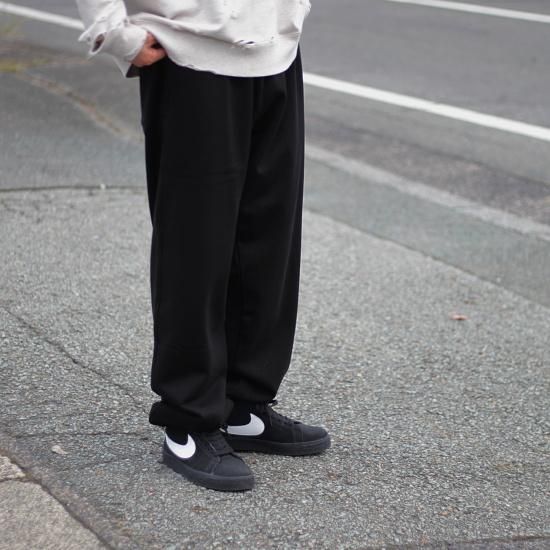 ssstein OVERSIZED UNTWISTED YARN SWEAT PANTS (2 COLORS) - DIMPLE