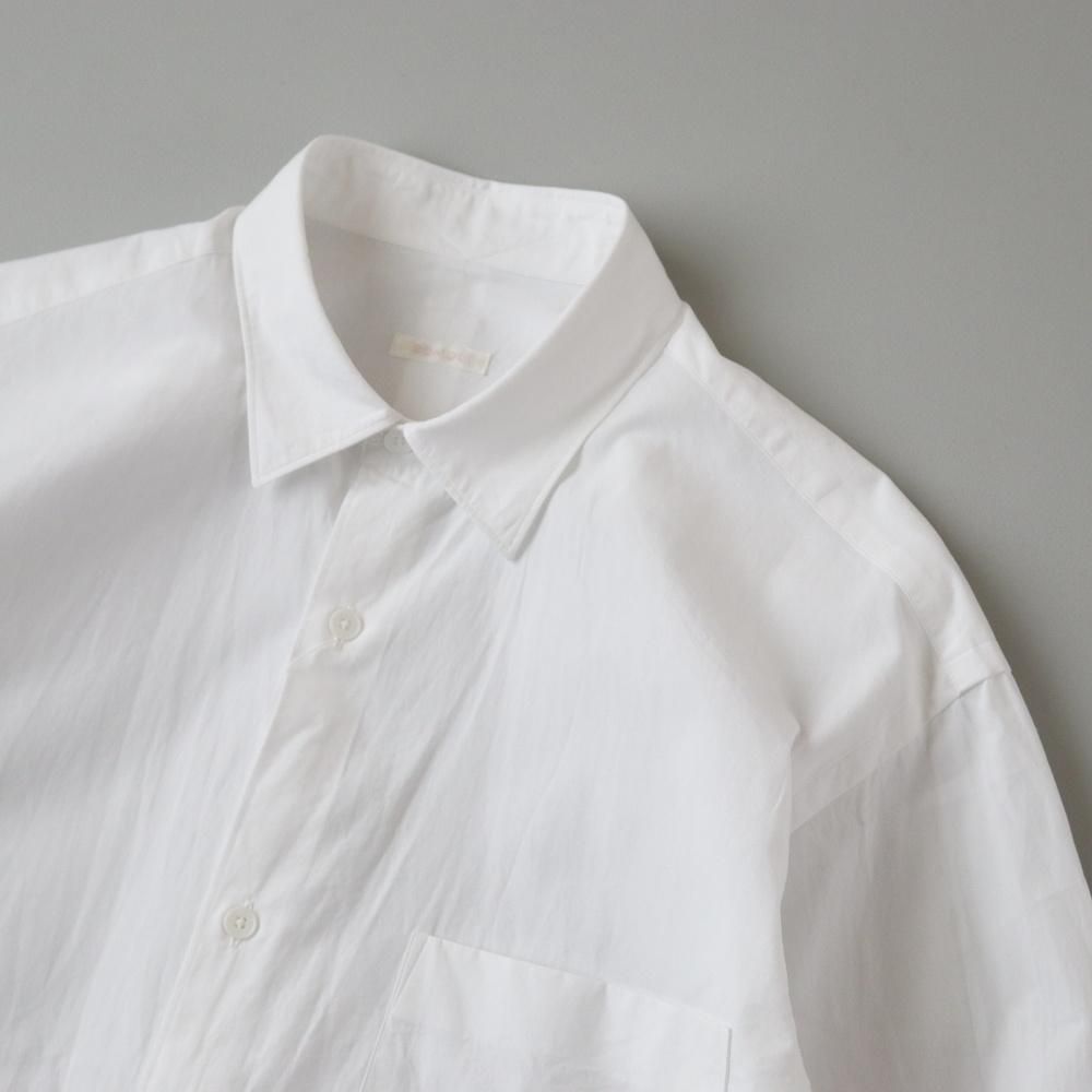 COMOLI コモリシャツ, White – Navyblue