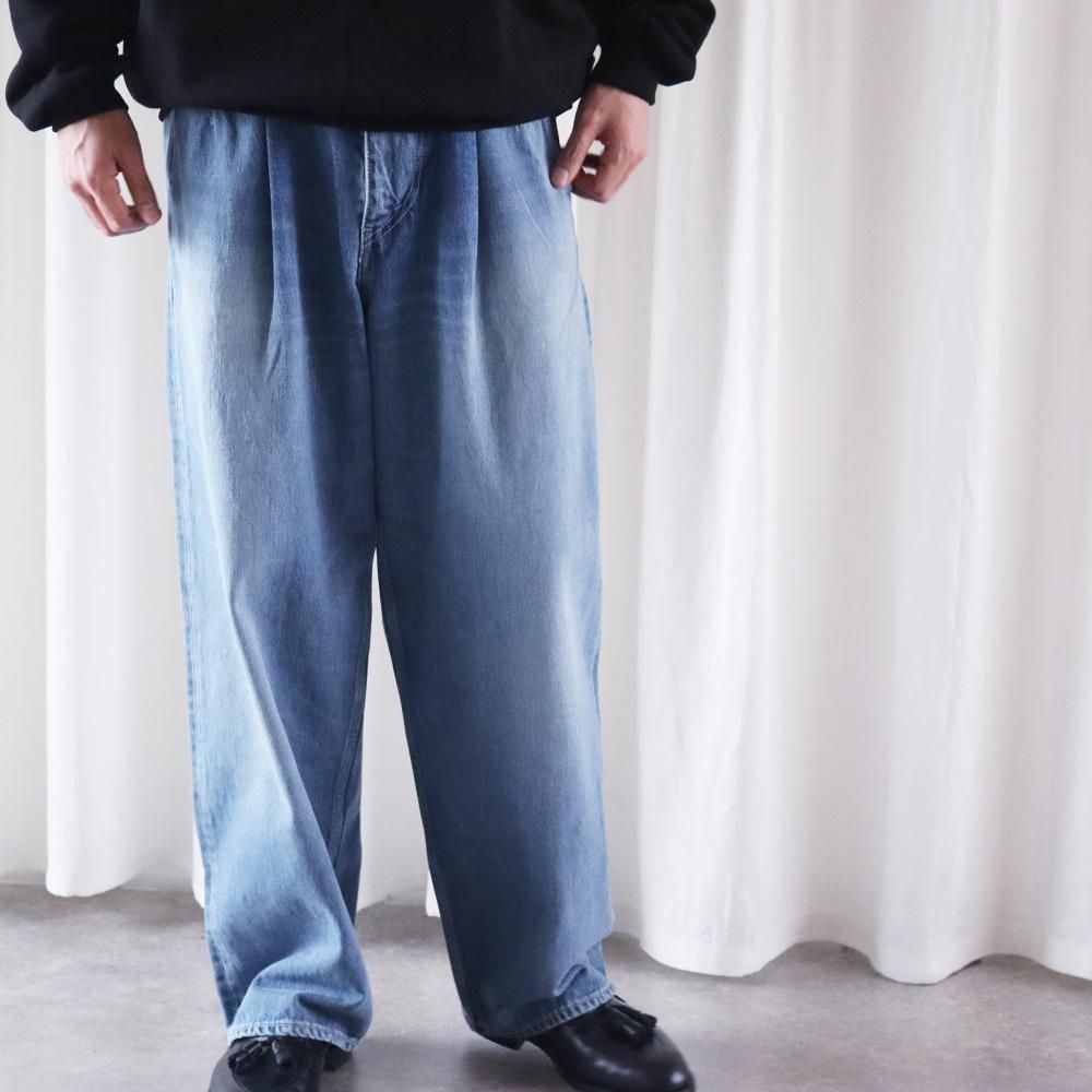 Graphpaper Selvage Denim Two Tuck Pants - DIMPLE Graphpaper Selvage Denim Two Tuck Pants - DIMPLE
