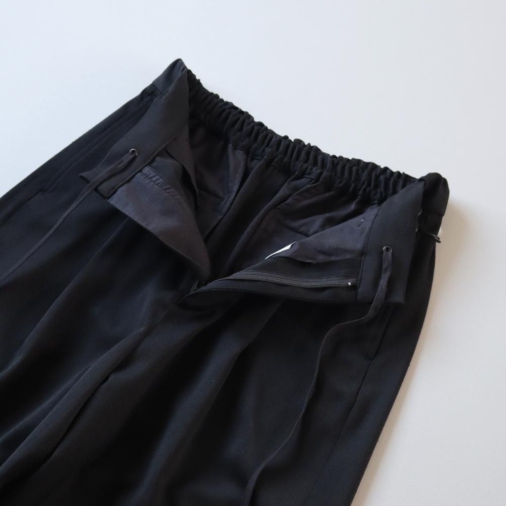 ssstein_MEN'S W/SI SATIN TWIST SEAM WIDE EASY TROUSERS - DIMPLE ssstein_MEN'S W/SI SATIN TWIST SEAM WIDE EASY TROUSERS - DIMPLE