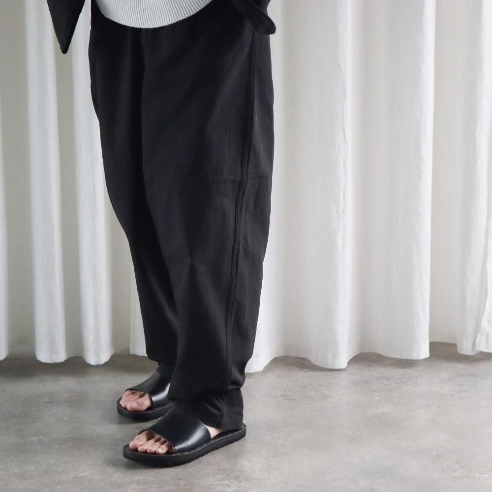 COMOLI コットンダックス テーパードパンツ - DIMPLE