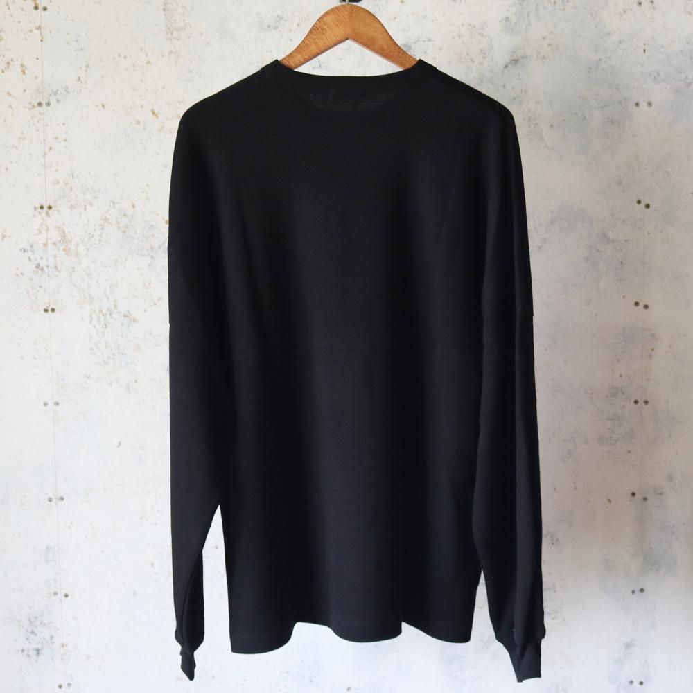 ULTERIOR C/CASH HONEYCOMB FOOTBALL TEE - DIMPLE