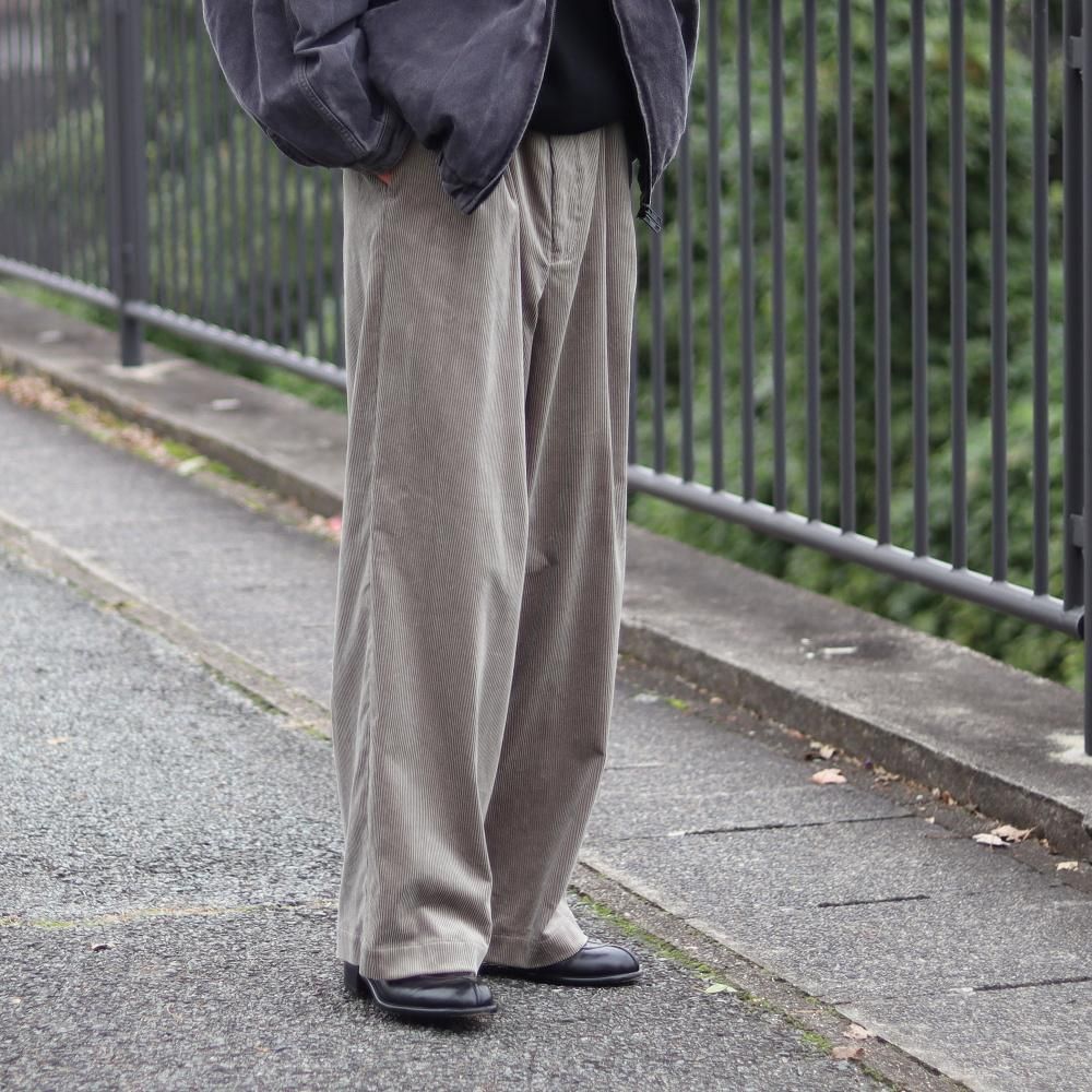 Graphpaper  Suvin Corduroy Wide Straight Trousers(Grege)