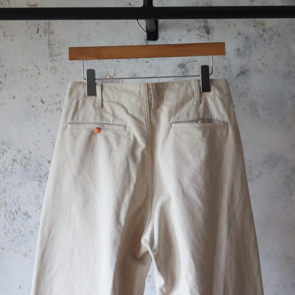 パンツ 19SS COMOLI WOOL 2Tuck BEIGE COMOLI コットンツイル ワークパンツ(Ivory) - DIMPLE