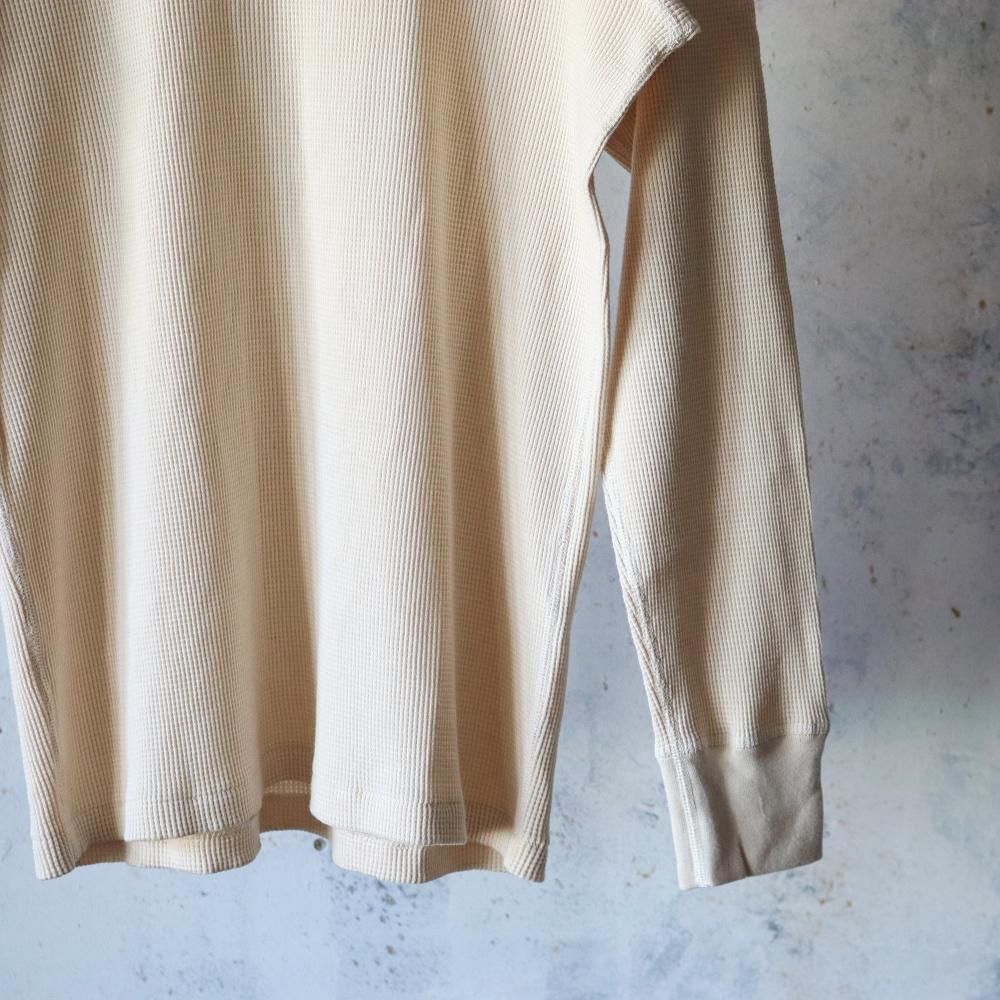 COMOLI コットンカシミヤ ワッフル長袖クルー(Ecru) - DIMPLE