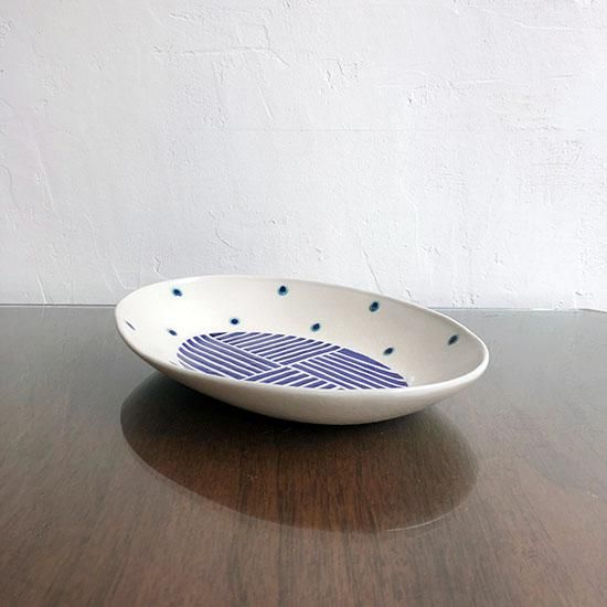 やちむん 高江洲陶磁器 楕円皿(小) - やちむん・琉球ガラス やちむん 高江洲陶磁器 楕円皿(小) - やちむん・琉球ガラス