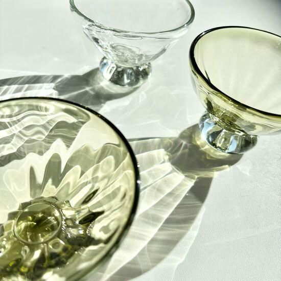 琉球ガラス 白鴉再生硝子 デザートカップ小（2色） - やちむん・琉球