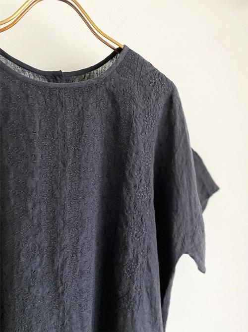 メゾンドソイル 半袖ブラウス 刺繍 エンブロイダリー バックボタン px1 8/8「maison de soil」エンブロイダリー半袖ブラウス - Daja
