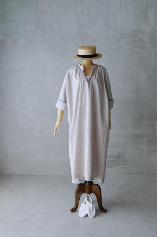 リバーシブルタイプ 美品 daja ペザントワンピース ベージュ 美品